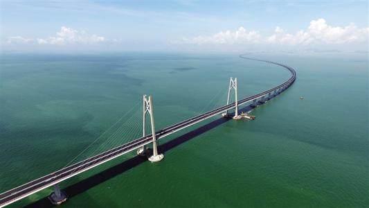 2025澳门开门原料免费,澳门2025，未来之门开启，原料免费新纪元