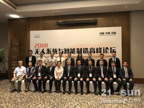 2025年香港正版资料免费大全图片,展望2025，香港正版资料免费大全的未来图景