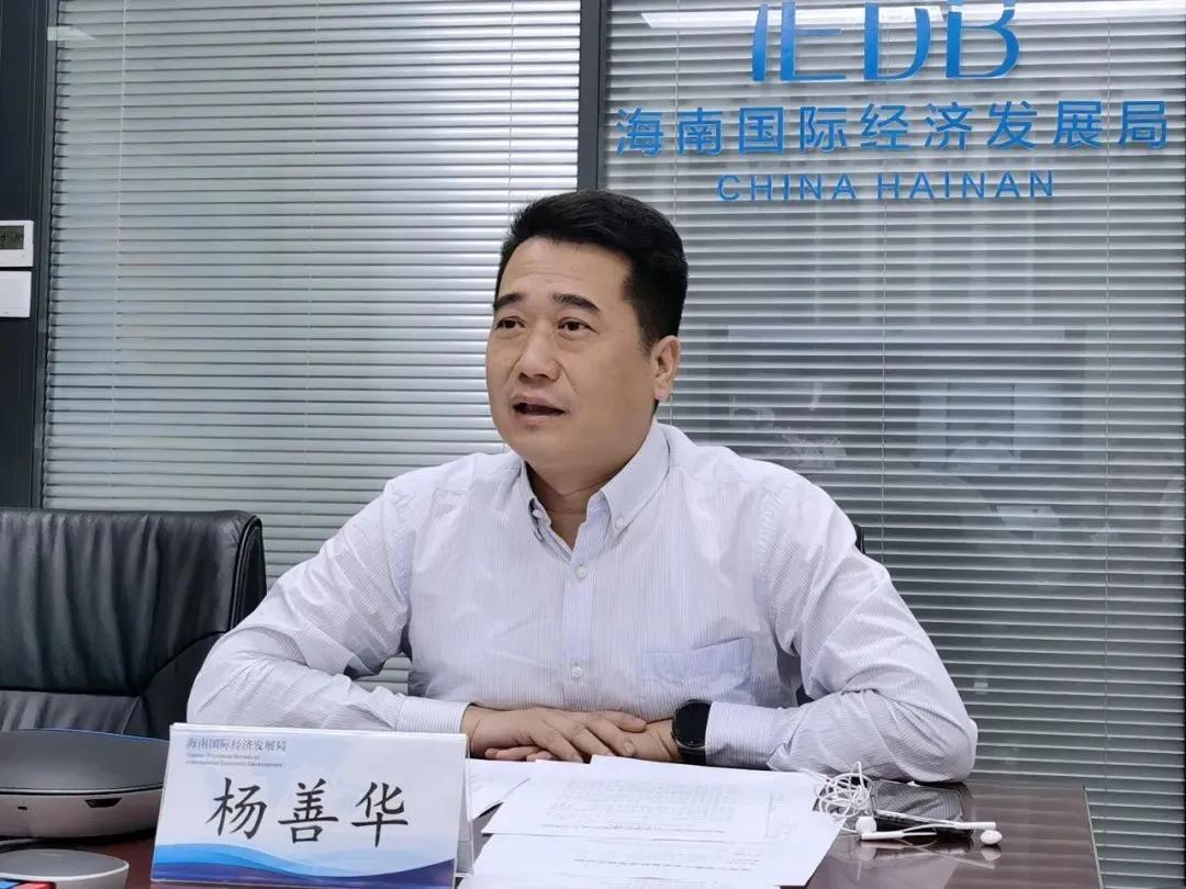 2025年香港免费资料,2025年香港，免费资料时代的来临